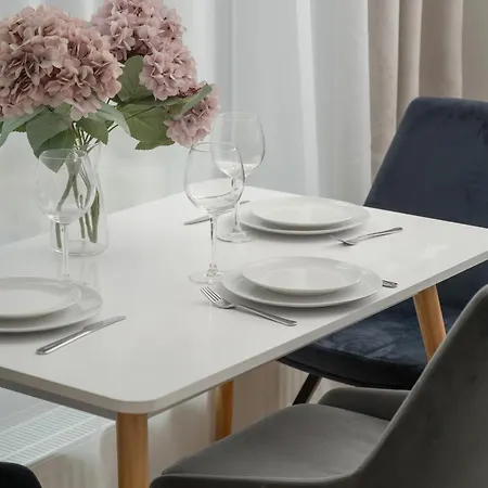 Rent Like - Gwiazdzista 20 * ヴロツワフ